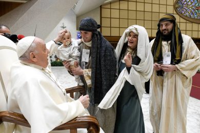 Vaticano: Papa lembra habitantes da Terra Santa que vão ter um «Natal de dor, de luto, sem peregrinos»