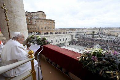 «Urbi et Orbi»: Papa denuncia «matança dos inocentes» no mundo contemporâneo