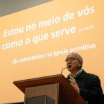 Igreja/Bíblia: Novas traduções devem manter «os símbolos, as parábolas», defende padre Mário de Sousa