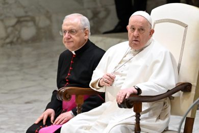 Vaticano: Papa evoca vítimas do Holocausto, denunciando que «a guerra é uma negação da humanidade»