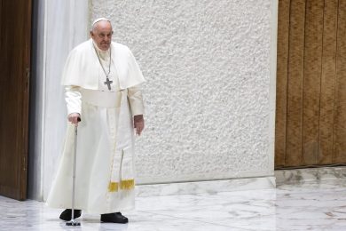 Vaticano: Papa critica «hipocrisia» na reação a documento sobre bênção a homossexuais