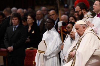 Vaticano: Papa presidiu a canonização da primeira santa argentina, alertando contra a intolerância e o egoísmo