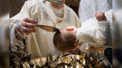 Vaticano: Doutrina da Fé publica nota contra abusos litúrgicos na celebração dos sacramentos