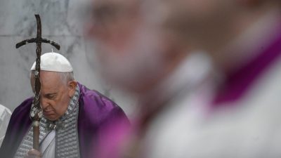 Vaticano: «Um retiro cristão é muito diferente de férias para o ‘bem-estar’», afirma o Papa