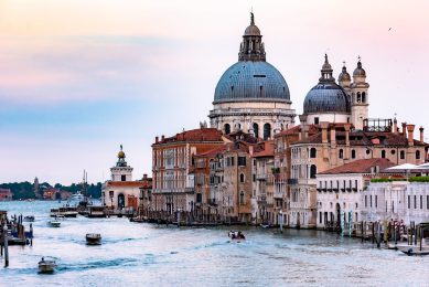 Itália: Papa vai visitar Veneza e pavilhão da Santa Sé na Bienal