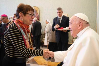 Vaticano: Papa nomeia secretários da Comissão Pontifícia para Proteção de Menores