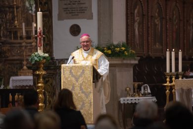 Algarve: Bispo pede que Páscoa «não passe ao lado» e liberte das «situações de morte»