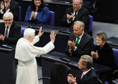 Bento XVI: Responsáveis políticos manifestam pesar pela morte do Papa emérito