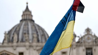 Vaticano: Papa pede fim da «loucura da guerra», evocando morte de jovens na Ucrânia