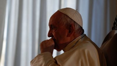 Igreja/Abusos: Papa exige «escuta e acolhimento» das vítimas, por parte de todos