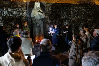 Quaresma: Convento de Nossa Senhora da Esperança, nos Açores, acolhe Via-sacra centrada nas mulheres