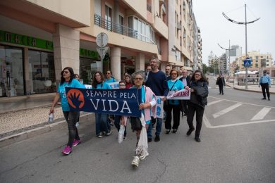 Algarve: «Caminhada pela Vida» em Faro pediu «dignidade» para a vida humana, «desde a conceção até à morte natural»