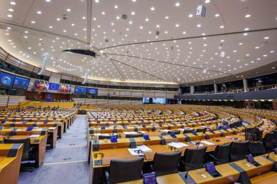 Aborto: Presidente da CEP lamenta decisão do Parlamento Europeu