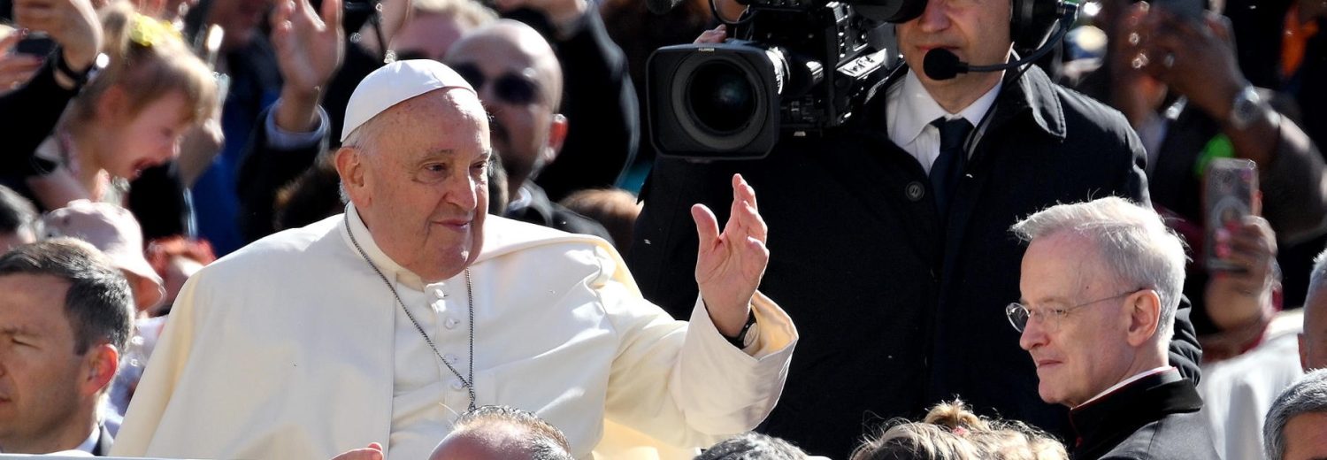 Vaticano: Papa convida a aprender virtude de «pesar e medir bem as palavras», em mundo de excessos