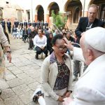 Veneza: Papa inicia viagem em prisão feminina, defendendo «dignidade» de todas as pessoas