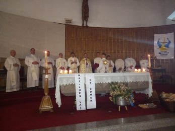 Braga: Igreja Paroquial de Vieira do Minho acolheu vigília de Oração pelas Vocações, convidando todos «a ser pão partilhado que alimenta a esperança»