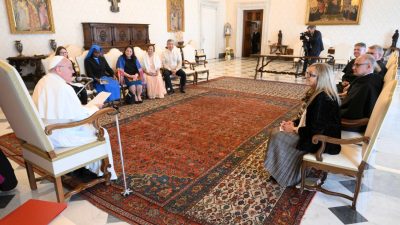Vaticano: Papa apela a produção teológica em diálogo com outras disciplinas
