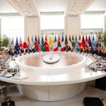 G7: Papa desafia líderes mundiais a travar uso autónomo da inteligência artificial em cenários de guerra