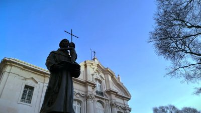 Vaticano: Papa evoca festa de Santo António, «protetor dos pobres e dos que sofrem»