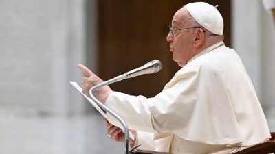 Vaticano: «Verdadeira essência das pessoas está na solidariedade», diz o Papa