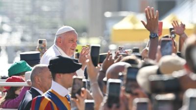 Vaticano: Audiências suspensas a partir de julho para férias do Papa
