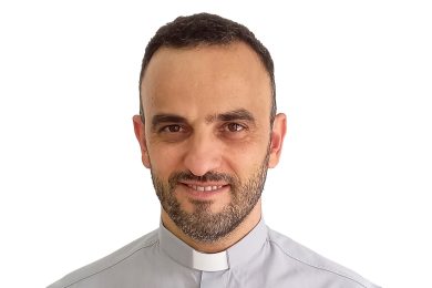 Igreja/Sociedade: Papa «chamar a atenção para o culto do Coração de Jesus» é despertar para «as relações humanas», afirma padre João Nélio
