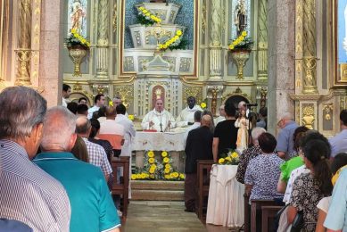 Viseu: Padres Gabriel Ulundo e João Dele celebram 25 anos de ordenação sacerdotal e bispo agradece-lhes pelo serviço prestado à diocese