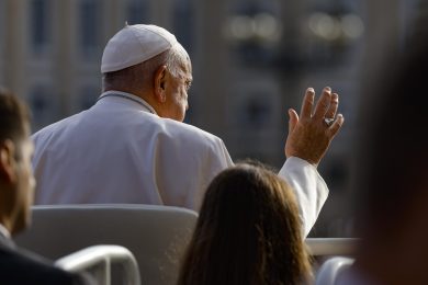 Vaticano: Papa recorda viagem a Timor-Leste e elogia papel da Igreja na reconciliação do país