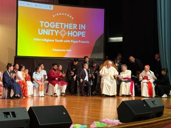 Singapura: Papa despede-se do país após encontro inter-religioso com jovens