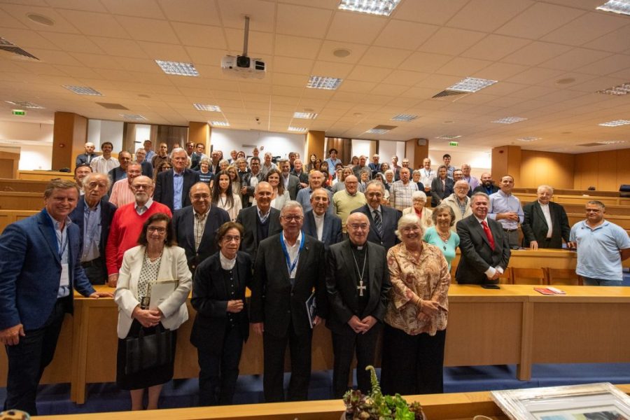 Media/Portugal: Igreja distinguiu padre António Rego, que levou mensagem à «praça pública» da televisão