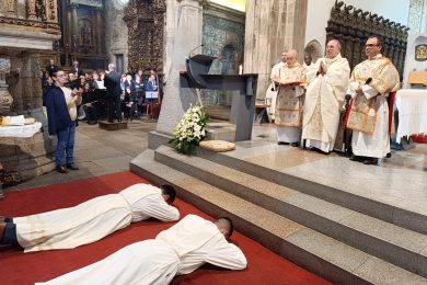 Viseu: D. António Luciano ordenou dois diáconos a caminho do sacerdócio