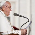 Vaticano: Papa convida a preparar Natal com alegria e oração