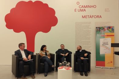 Museu do Calçado: «Memórias de uma Jornada Belíssima» apresentadas nas páginas de um livro e expostas num par de sapatos