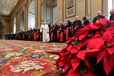 Natal 2024: Papa Francisco pede «humildade» aos cardeais e superiores da Cúria Romana e indica como «falar bem e não falar mal»