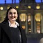 Igreja: «Há um desejo profundo de proximidade» dos serviços de comunicação do Vaticano para com os jovens, afirma Carolina Berlim