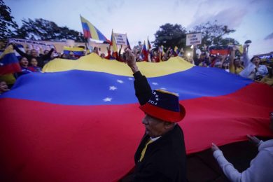 Venezuela: Conferência Episcopal exige respeito pela democracia e condena «perseguições por razões políticas»