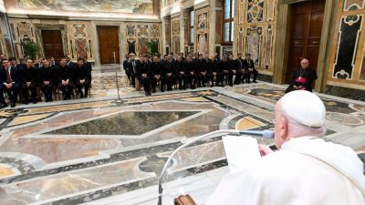 Ano Santo: Papa recebeu seminaristas em peregrinação e identificou a «esperança» nos «sinais que marcam o itinerário»