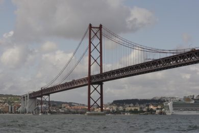 Setúbal: Bispo lamenta acidente com duas embarcações no Tejo