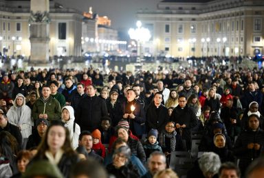 Vaticano: Papa passou «noite tranquila» e iniciou 13.º dia de internamento