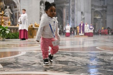 Igreja/Sociedade: Mensagem do Papa apela para  «que as pessoas de todas as idades se dediquem concretamente ao serviço da vida humana»