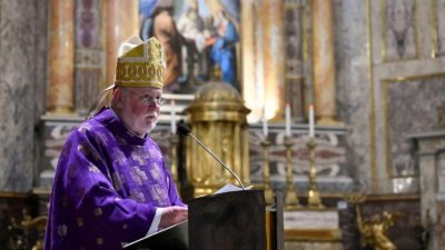 Igreja: Vaticano promoveu Missa pela saúde do Papa, em igreja histórica dos Jesuítas