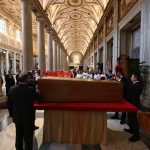 Francisco: Papa foi sepultado em Santa Maria Maior (c/fotos e vídeo)