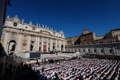 Vaticano: Ano dos «dois Papas» e do Jubileu levou mais de 3,1 milhões de pessoas a Roma