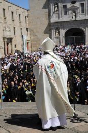 Viseu: Bispo pediu aos finalistas universitários que colaborem na construção da paz, como «surfistas do amor»