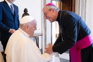 Lamego: «A-Deus, Francisco!», bispo despede-se do Papa e une diocese em «em oração de ação de graças»