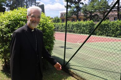 Leão XIV: O Papa que jogou ténis no domingo anterior ao Conclave e diariamente rezava e comia com os confrades agostinhos
