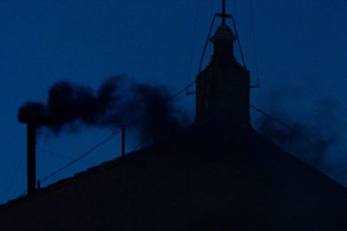Conclave: Fumo negro na primeira votação