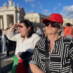 Leão XIV: Milhares de pessoas na Praça de São Pedro viveram  momento de «emoção» e «único»