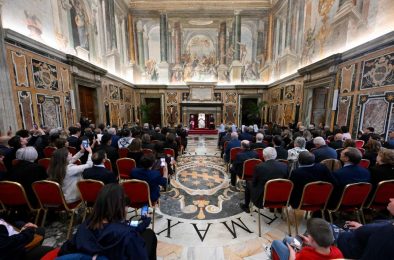 Vaticano: Os jovens são «um vulcão de vida, de energia, de sentimentos, de ideias», afirmou o Papa