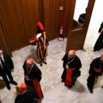 Conclave 2025: Reuniões de cardeais insistem em perfil aberto e dialogante